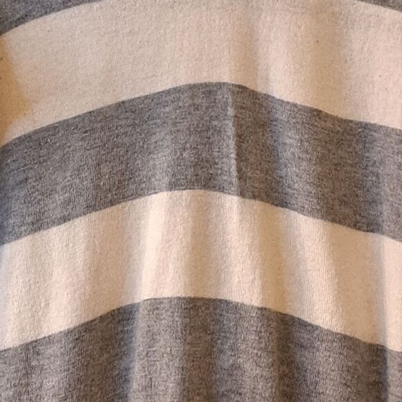 Gap Womens Sweater Green Gray Knit Striped Short Sleeve V-neck Preppy Style -XS - Picture 8 of 14